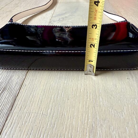 Vanessa Williams Patent Leather Baguette Bag Black NYT Shoulder Purse - Picture 5 of 8